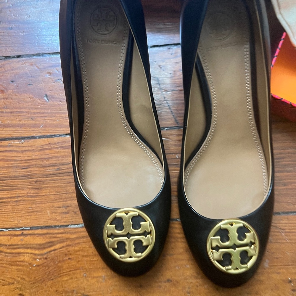 Tory Burch Chelsea Medallion 65MM Wedge/Nappa Leather Black 8